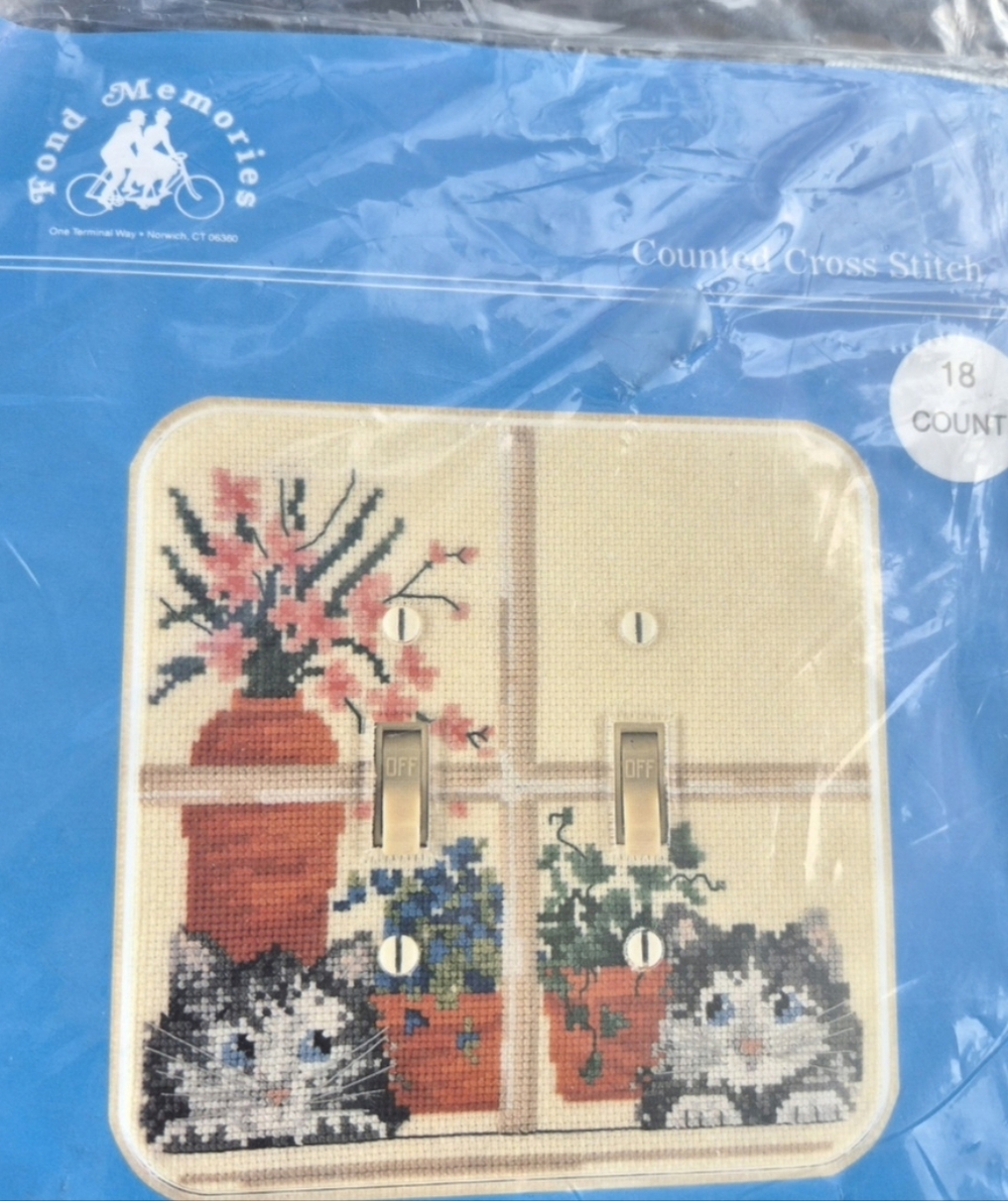 Fond Memories Counted Cross Stitch Double Kittens  Switch Plate - Picture 2 of 4